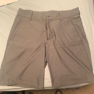 Lululemon commission short 11”